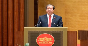 Phổ biến, quán triệt, triển khai thi hành các luật, nghị quyết về giáo dục, giáo dục đại học, khoa học và công nghệ