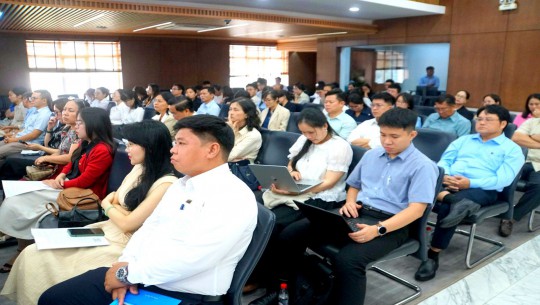 Hội thảo lấy ý kiến về dự thảo báo cáo kết quả tổng rà soát hệ thống văn bản quy phạm pháp luật